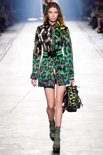 Look 31